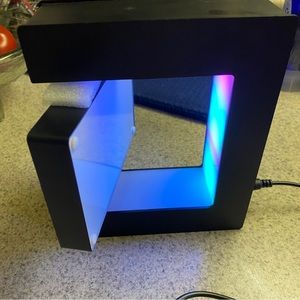 Floating 6x4 picture frame, very original!!